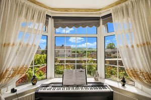 Lounge Bay Window- click for photo gallery